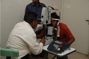 How narrow angle glaucoma is treated?